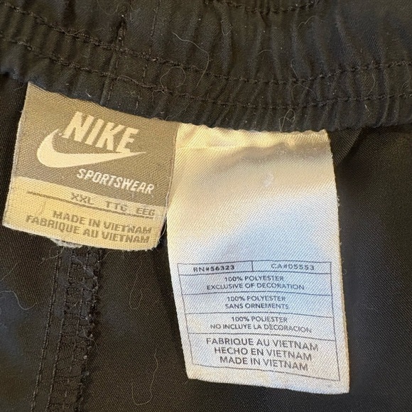 Nike Sportwear black athletic shorts size XXL - Picture 5 of 6
